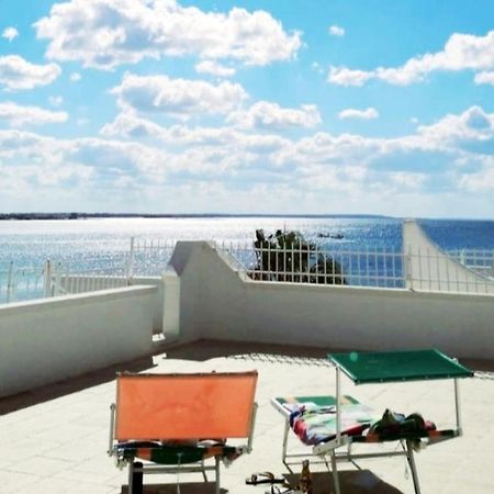 Torre Lapillo Fronte Mare In Centro Con Parcheggio Coperto ตอร์เลลาปิลโล ภายนอก รูปภาพ