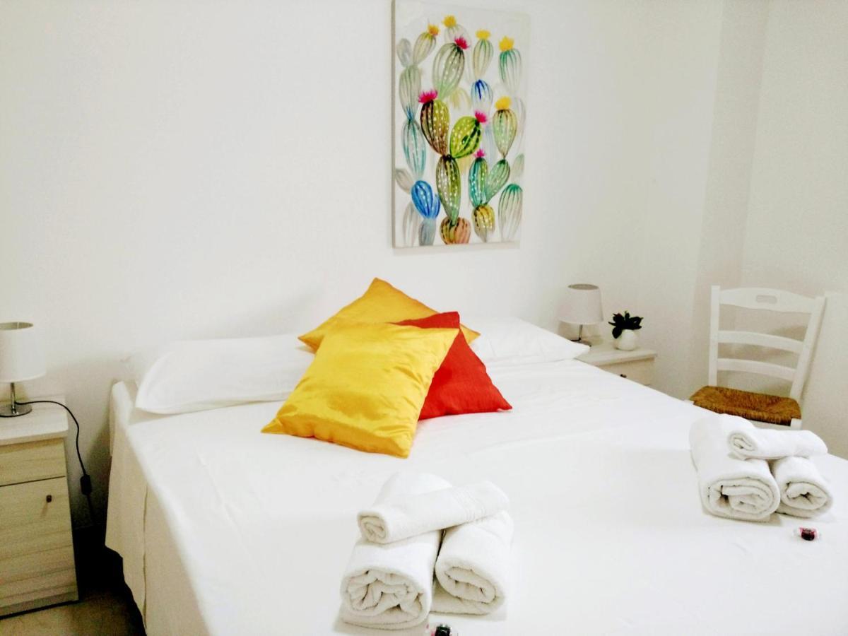 Torre Lapillo Fronte Mare In Centro Con Parcheggio Coperto ตอร์เลลาปิลโล ภายนอก รูปภาพ