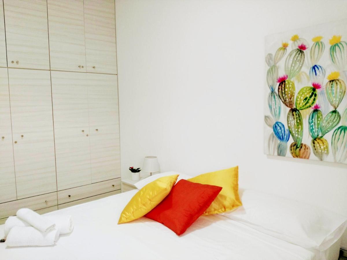 Torre Lapillo Fronte Mare In Centro Con Parcheggio Coperto ตอร์เลลาปิลโล ภายนอก รูปภาพ