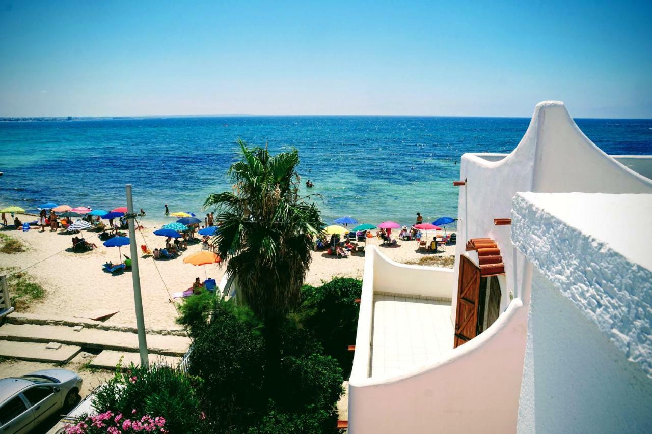 Torre Lapillo Fronte Mare In Centro Con Parcheggio Coperto ตอร์เลลาปิลโล ภายนอก รูปภาพ