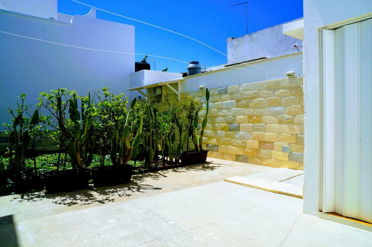 Torre Lapillo Fronte Mare In Centro Con Parcheggio Coperto ตอร์เลลาปิลโล ภายนอก รูปภาพ